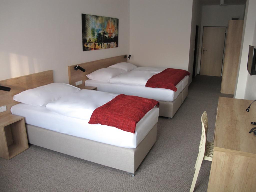 Kapitol Hotel Most